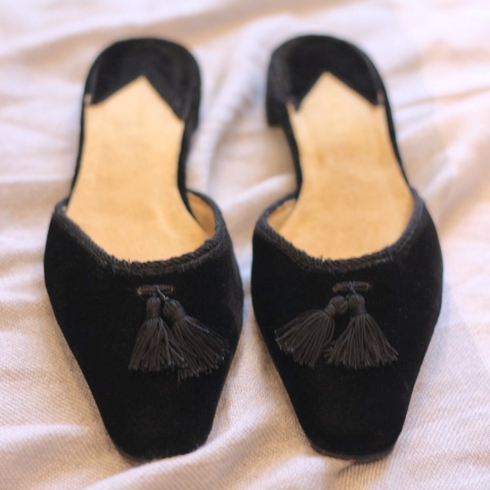 Vintage Ralph Lauren velvet tasselled black flats